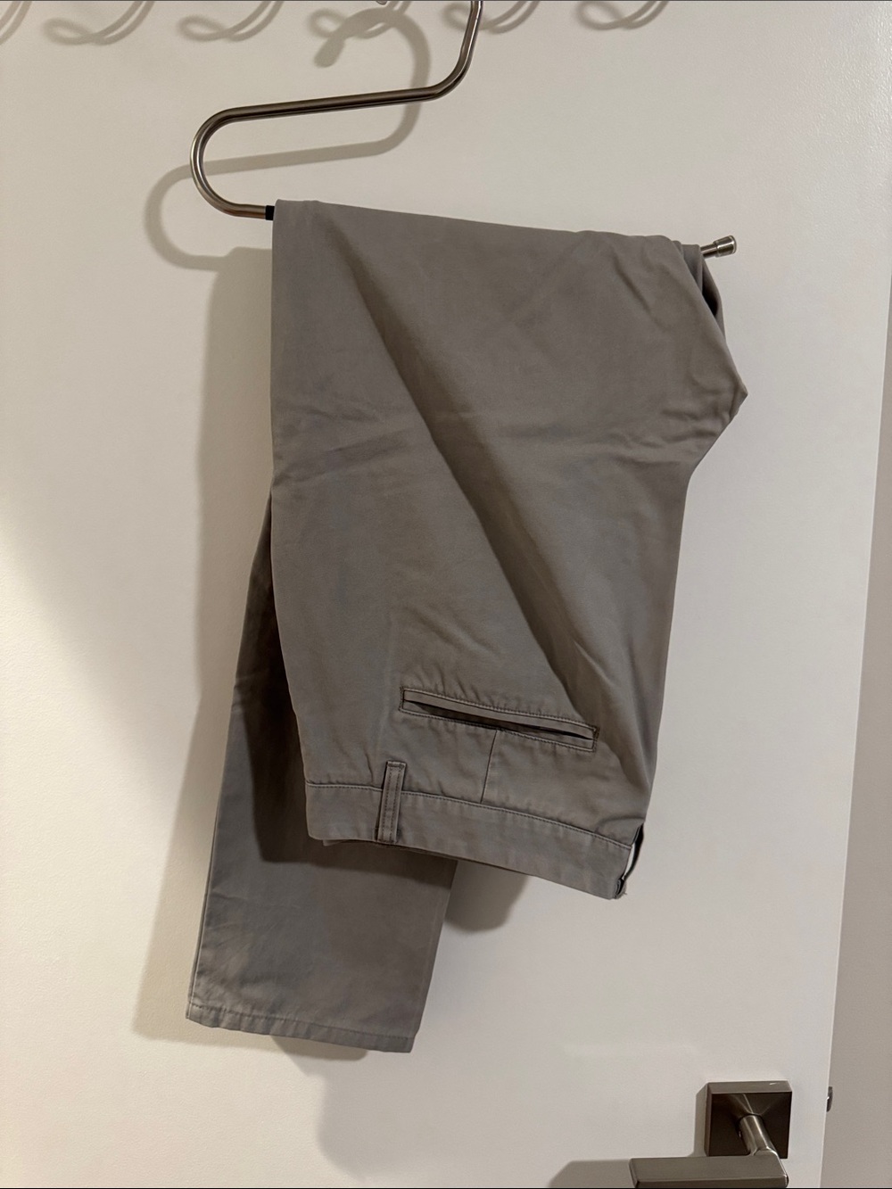 Men's Slim Gray Chino Pants - Modern Everyday Staple